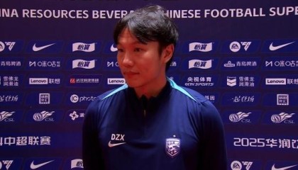 邓卓翔：球队在第一时间给予支持；希望球员放下包袱拼下比赛